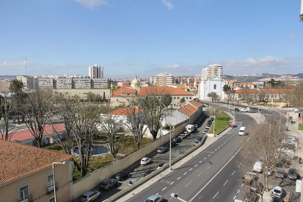 Beautiful View Close To Estadio Da Luz Lissabon Exterior foto